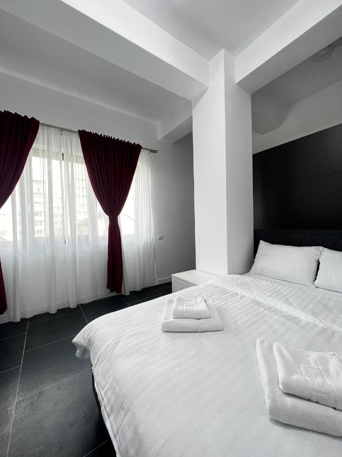 Marvellous Aparthotel With Master Apartments Сучава Экстерьер фото
