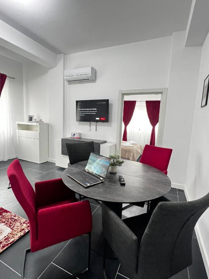 Marvellous Aparthotel With Master Apartments Сучава Экстерьер фото