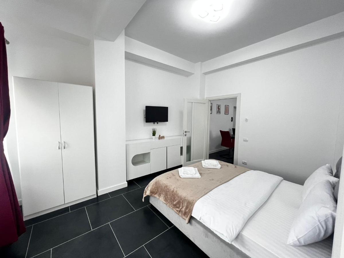 Marvellous Aparthotel With Master Apartments Сучава Экстерьер фото