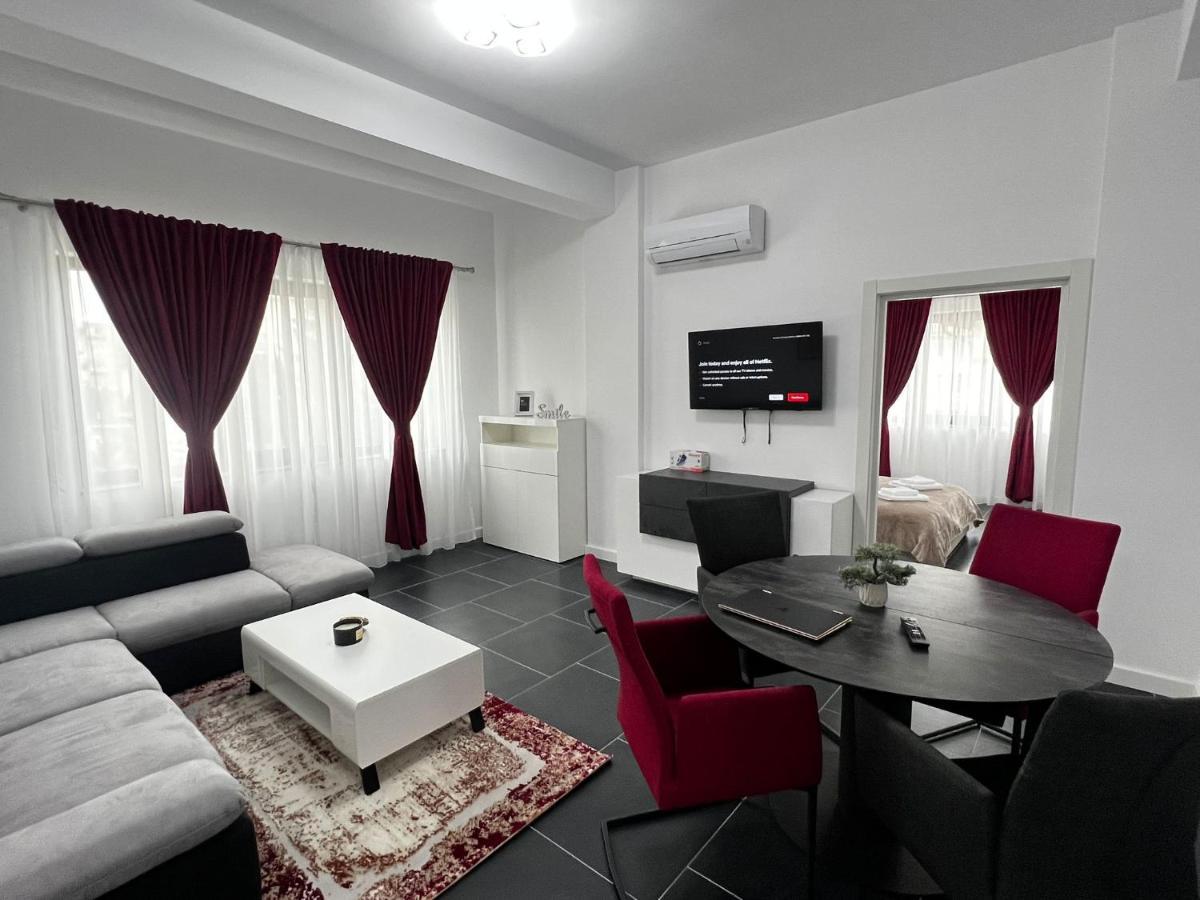 Marvellous Aparthotel With Master Apartments Сучава Экстерьер фото