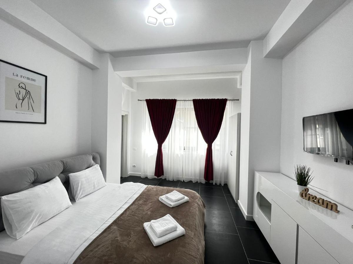 Marvellous Aparthotel With Master Apartments Сучава Экстерьер фото