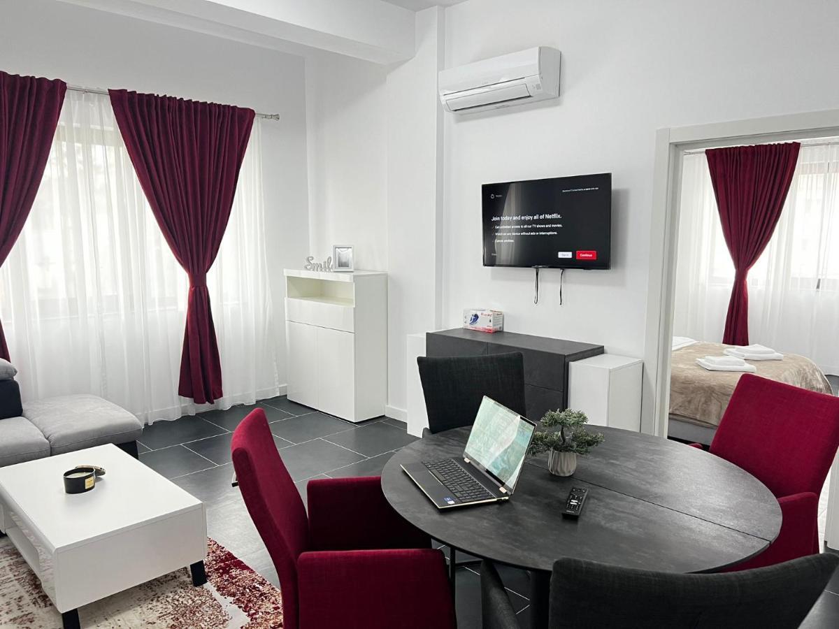 Marvellous Aparthotel With Master Apartments Сучава Экстерьер фото
