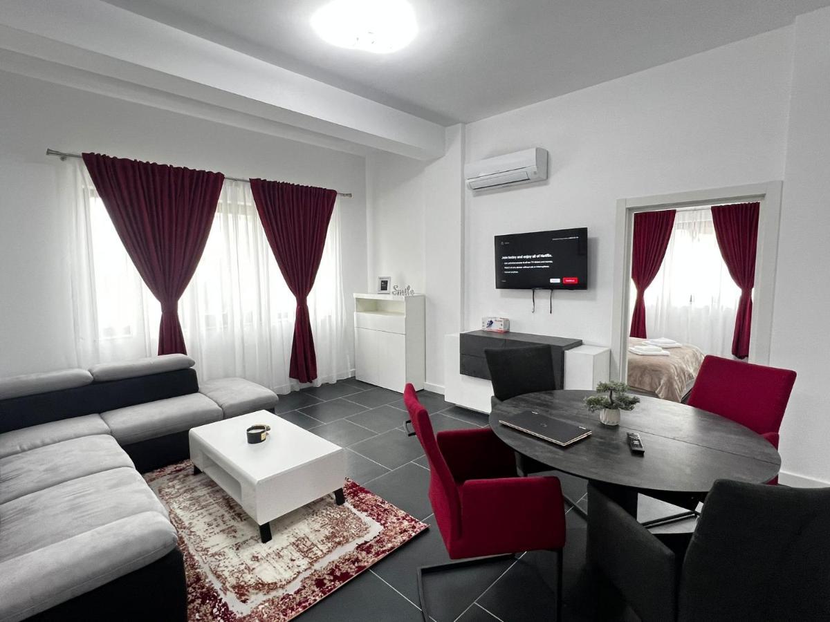 Marvellous Aparthotel With Master Apartments Сучава Экстерьер фото