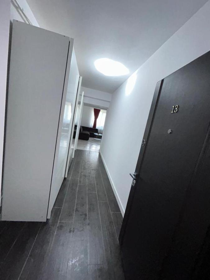 Marvellous Aparthotel With Master Apartments Сучава Экстерьер фото